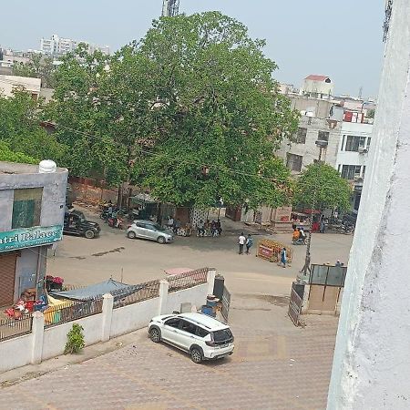 New Gayatri Palace Near Prem Mandir Vrindāvan 外观 照片